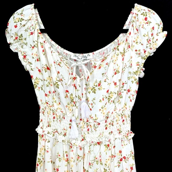 Vine And Valley Peasant Style Floral Print Maxi Dress - Picture 3 of 9